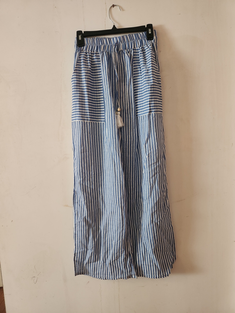 💕5/$25 Striped Blue and White Pants with Drawstring Waist